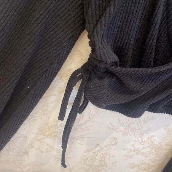 Urban Outfitters Top - Picture 4 of 5